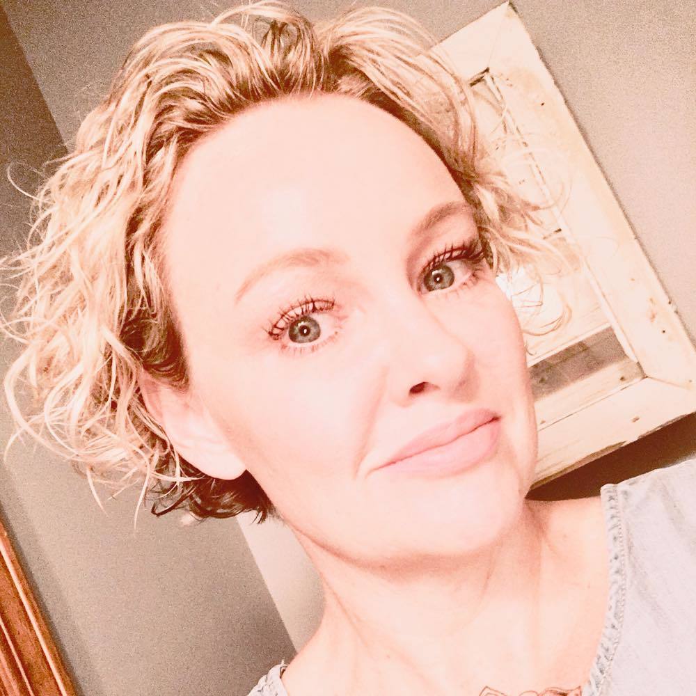 Meet your Posher, Monica